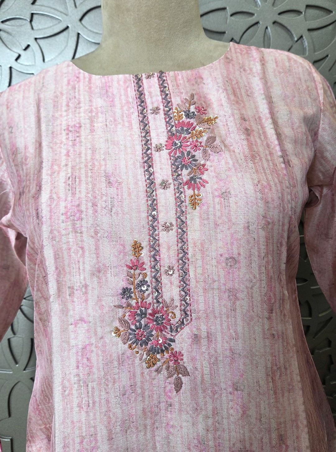 CHANDERI THREE PIECE SET WITH THREAD KNOT WORK (KURTI 1094)