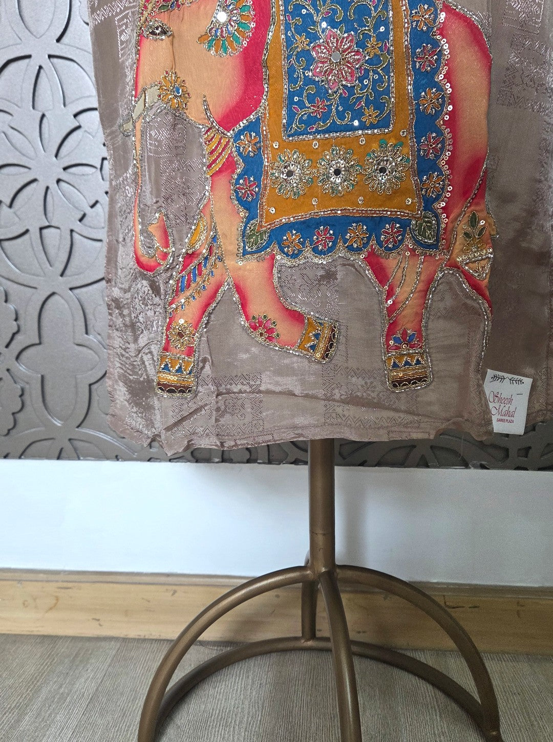 CRAPE SILK BEAUTIFUL THREE PIECE SET (KURTI 1092)