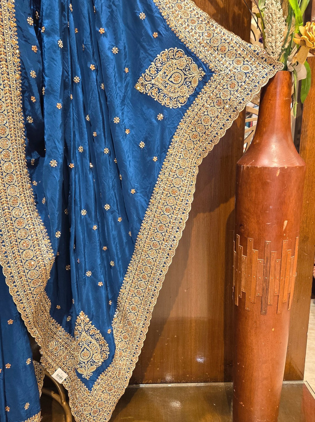 CREPE SILK WITH DABKA WORK & MIRROR WORK (SAREE1078)