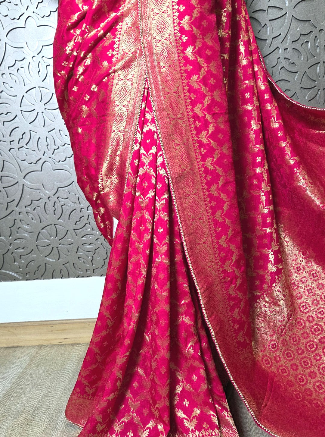 MUNGA SILK WITH RICH WEAVING PALLU STICHED BLOUSE WITH EMBROIEDRY (SAREE1095)