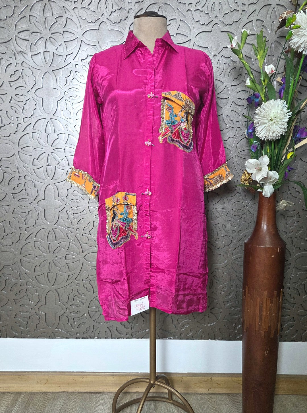 NATURAL CRAPE ELEGANT COLOUR WITH BEAUTIFUL EMBROIEDRY GRACEFUL PANT (KURTI 1091)