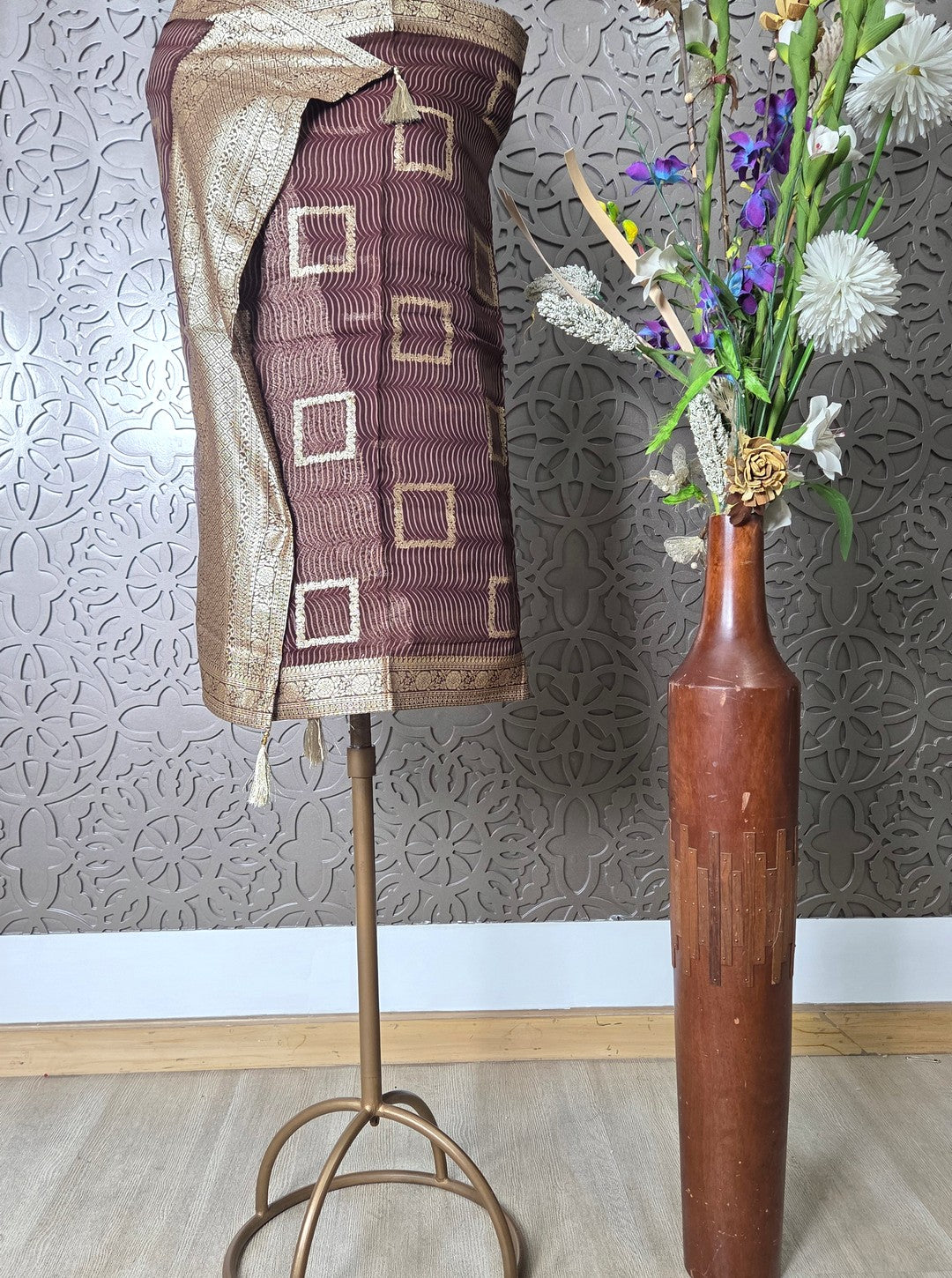 TISSUE FABRIC WITH NECKLINE WORK & ORGANZA DUPPATA (SUIT1081)