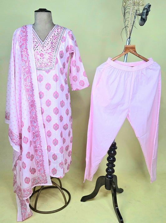 V-NECK SOFT PINK COLOUR KURTI WITH RESHAM WORK OR COTTON PRINTED BOTTOM & COTTON DUPATTA (KUR1032)
