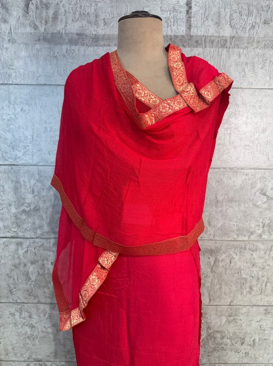 MANGENTA DOLA FABRIC (SUIT1112)