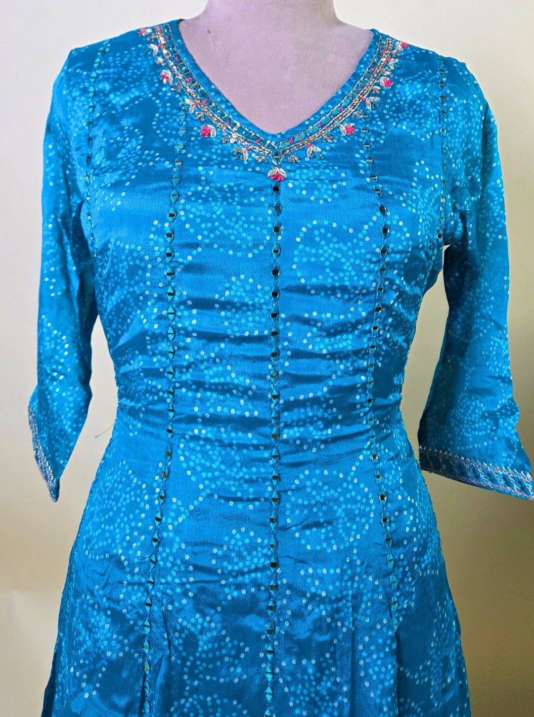 MUSLIN SHORT ANARKALI WITH BANDHNI PRINT  & DHOTI STYLE SALWAR (KUR1073)